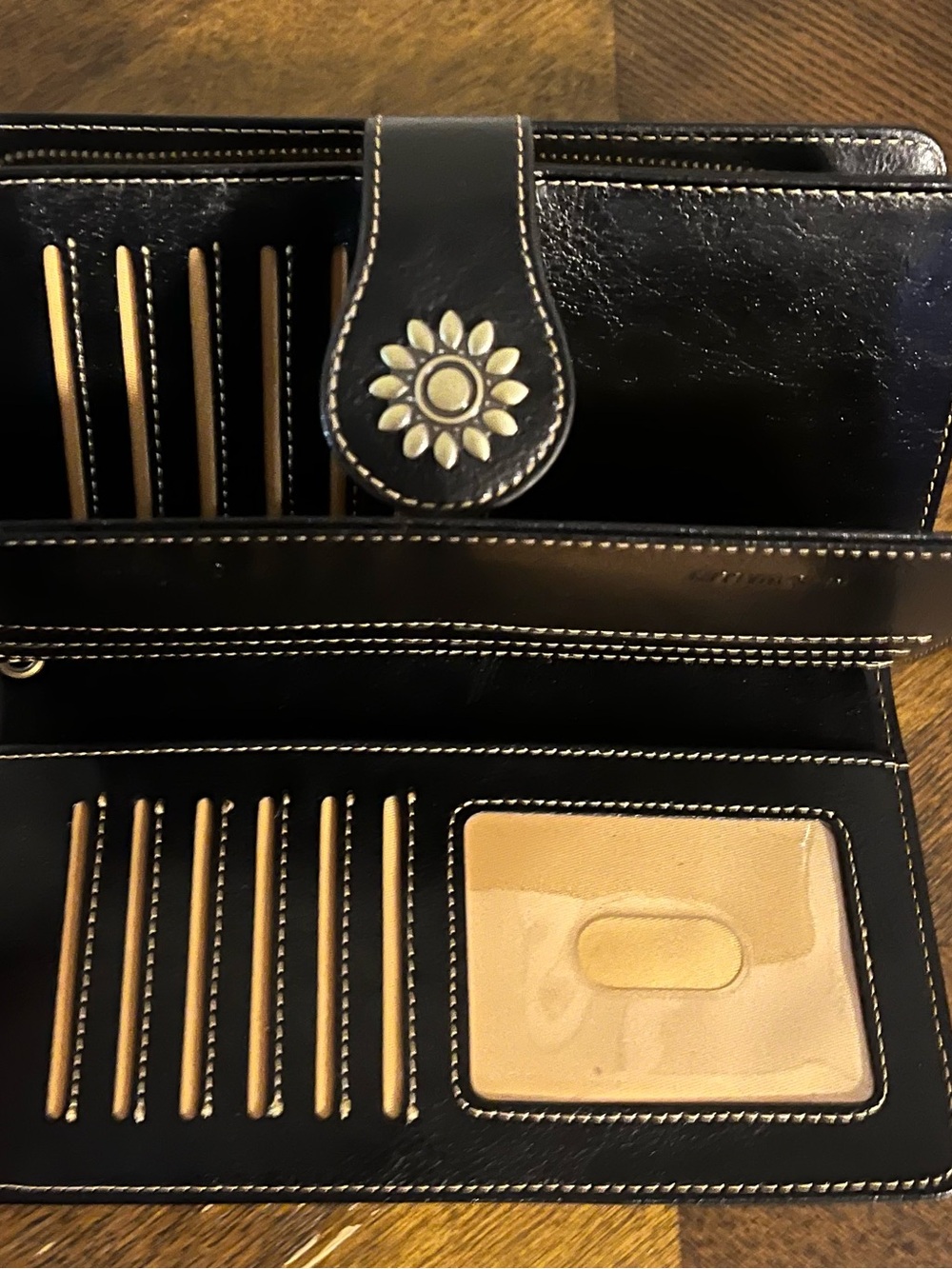 Black Leather Zip Wallet with Floral Concho Closure - NWOT - Picture 3 of 6
